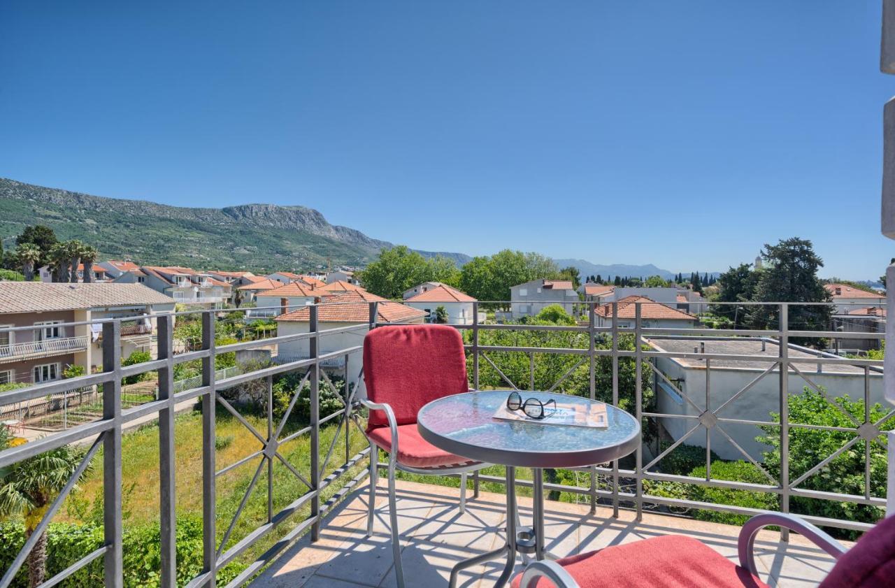 Hotel Aqua - Guest Rooms & Suites Kaštela 外观 照片